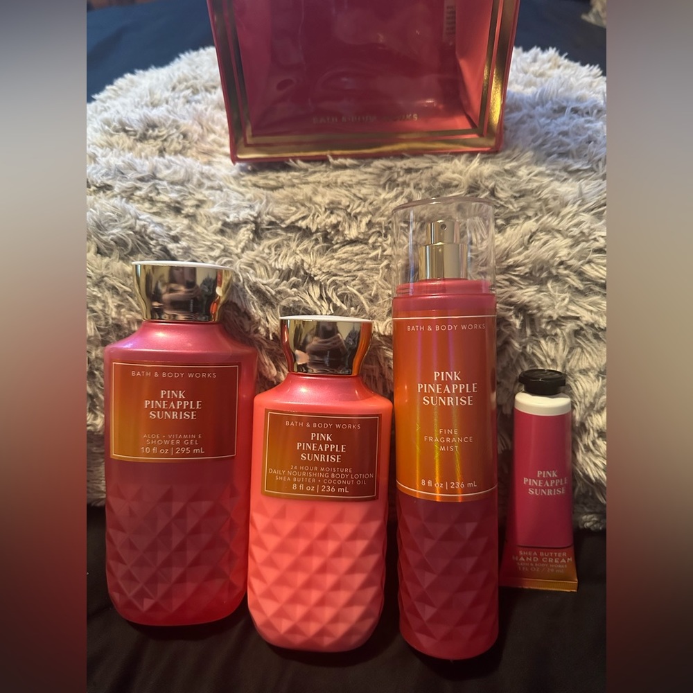 Bath & body works set pink pineapple sunrise